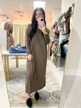Load image into Gallery viewer, Chic & Sleek Midi Dress