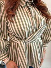 Load image into Gallery viewer, Sunday Best Stripe Top