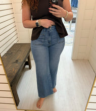 Load image into Gallery viewer, Vervet High Rise Crop Wide Leg Jeans