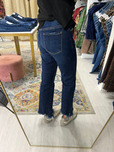 Load image into Gallery viewer, Risen High Rise Crop Jeans
