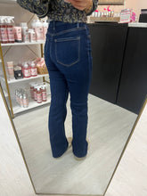 Load image into Gallery viewer, Vervet Skylar Boot Cut Jeans