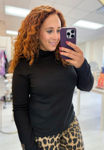 Sleek Essential Top