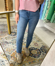 Load image into Gallery viewer, Vervet Melissa Mid Rise Crop Straight Jeans