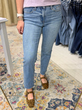 Load image into Gallery viewer, Vervet Mid Rise Crop Straight Jeans